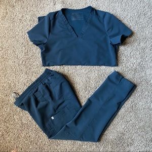 ❌Sold ❌Figs Scrub Set in Dark Harbor (XS)